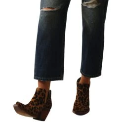 Ariat Womens Ultra High Rise Tomboy Jeans -Rustic Cowgirl Sales 10045188 04