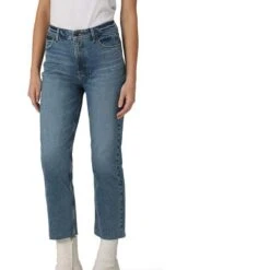 Wrangler Women's Straight Crop Jean